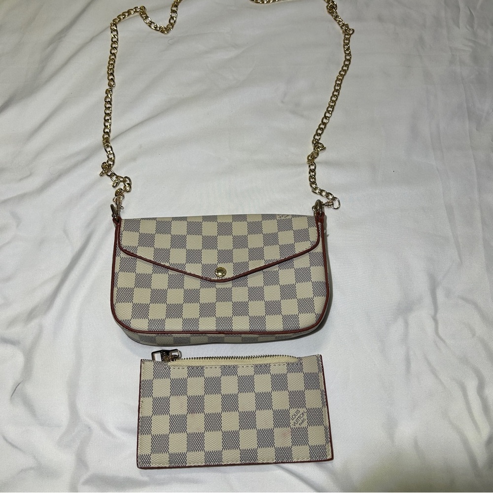 Unbranded Crossbody bag with removable wallet